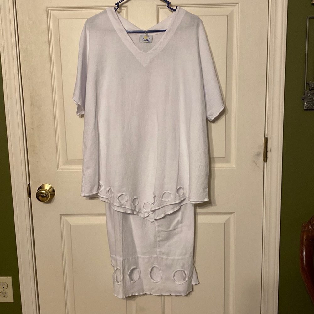 2 piece clothing set made w/gauze material